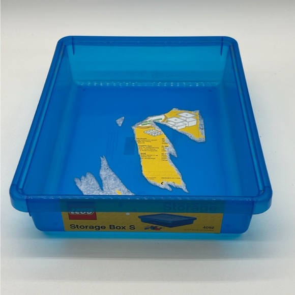 LEGO Storage Products: Type S Storage Box Blue - Picture 1 of 5